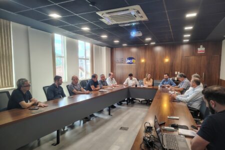 OAB Blumenau participa de reunião estratégica na ACIB para discutir desenvolvimento econômico e gestão pública