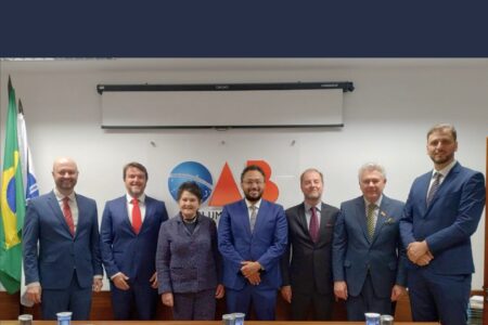 OAB Blumenau promove encontro com autoridades consulares e diplomáticas