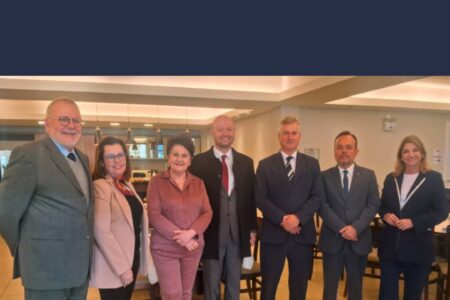 OAB Blumenau recebe visita de representantes da Justiça Federal.