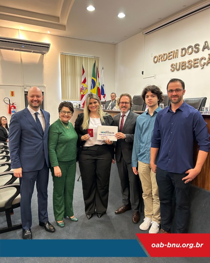 Entrega de Credenciais novos profissionais da Advocacia OAB Blumenau