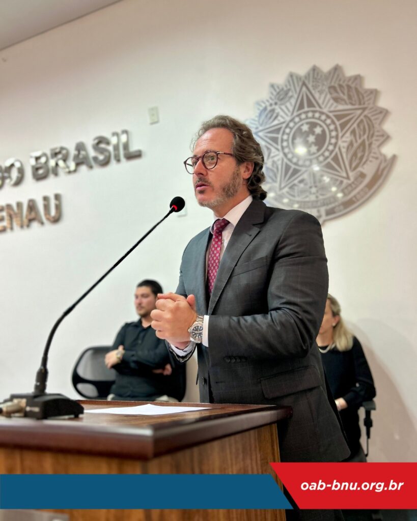 Entrega de Credenciais novos profissionais da Advocacia OAB Blumenau