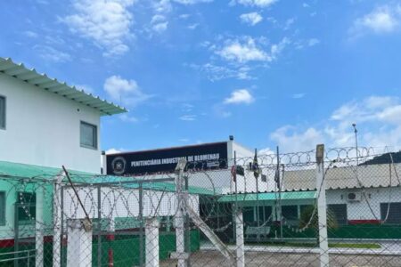 Demora no atendimento prejudica advocacia na Penitenciária de Blumenau: OAB cobra providências da SEJURI
