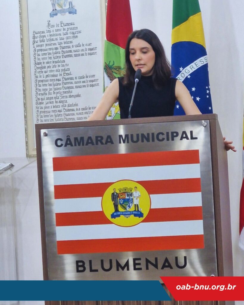 OAB Blumenau reforça compromisso com a proteção animal em apresentação na Câmara