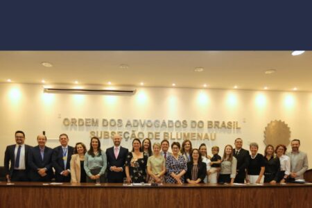 Solenidade de Entrega de Credenciais da OAB Blumenau