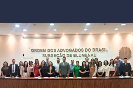 Novos Advogados Prestam Compromisso em Solenidade na OAB Blumenau