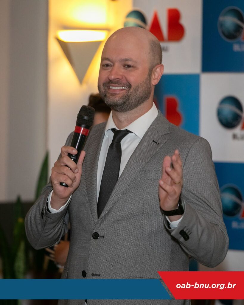 Noite do Espumante reúne advogadas em celebração ao Dia Internacional da Mulher na OAB Blumenau