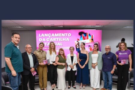 OAB Blumenau participa do lançamento estadual de cartilha sobre combate à violência e ao assédio contra mulheres em condomínios