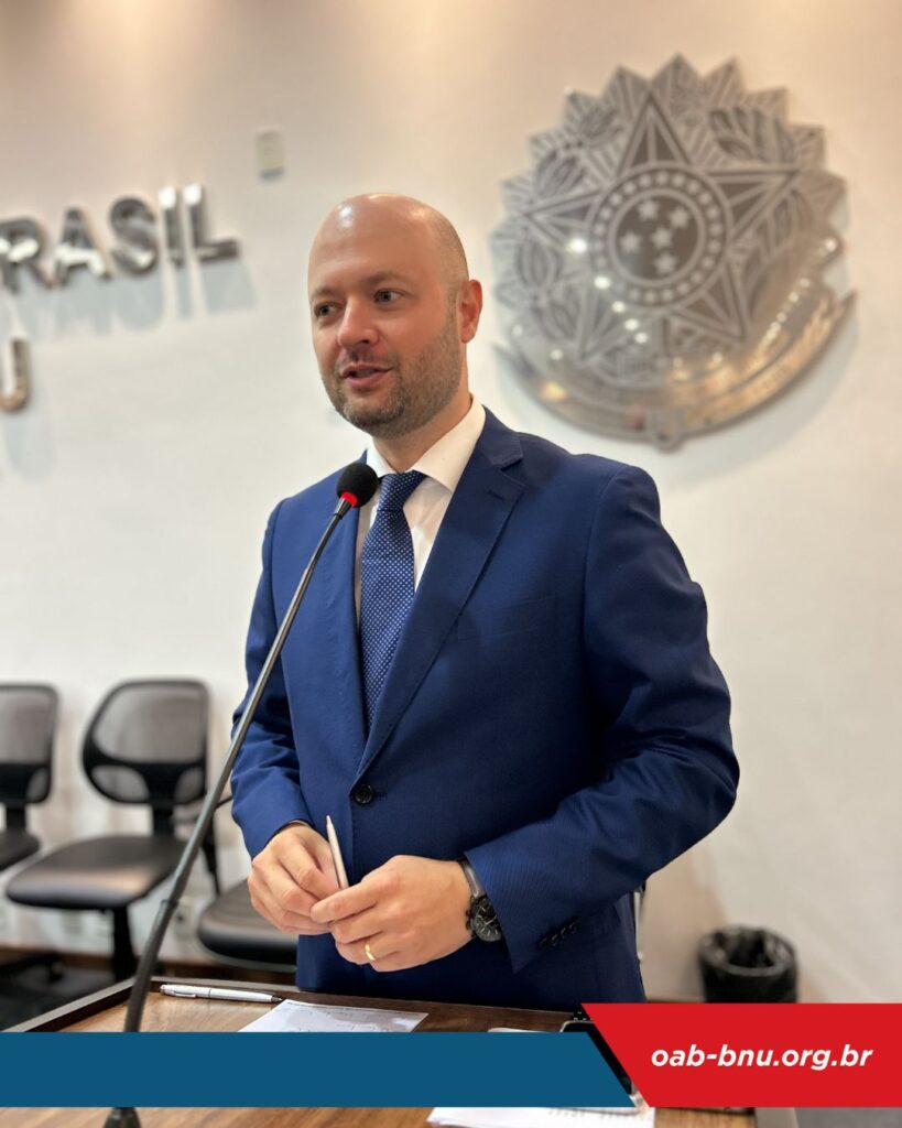 OAB Blumenau realiza solenidade de entrega de credenciais a novos advogados