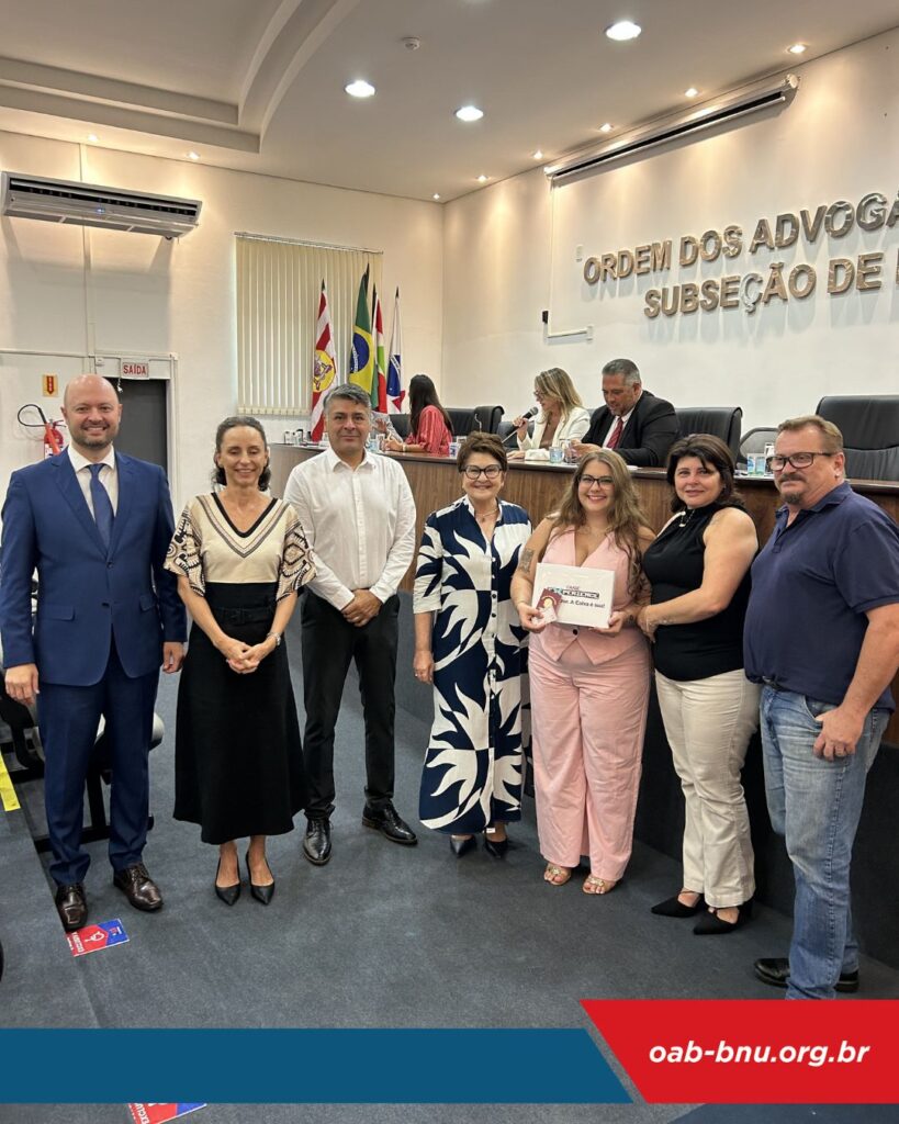 OAB Blumenau realiza solenidade de entrega de credenciais a novos advogados