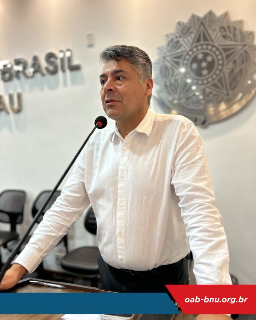 OAB Blumenau realiza solenidade de entrega de credenciais a novos advogados