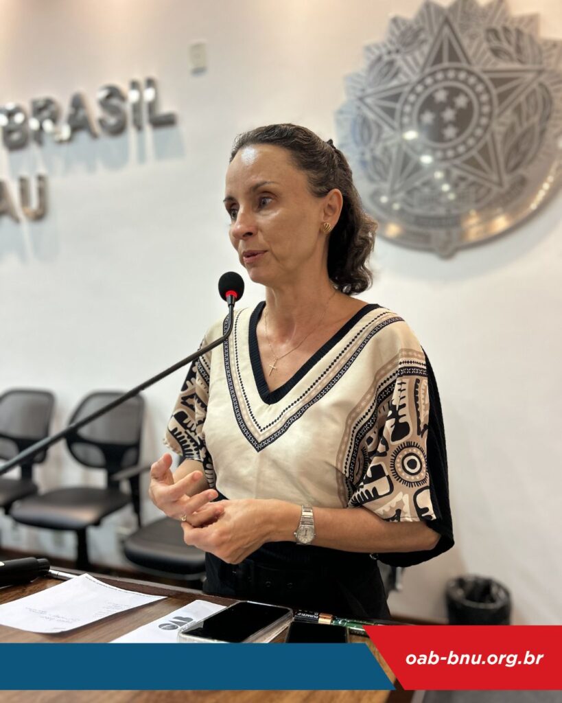 OAB Blumenau realiza solenidade de entrega de credenciais a novos advogados