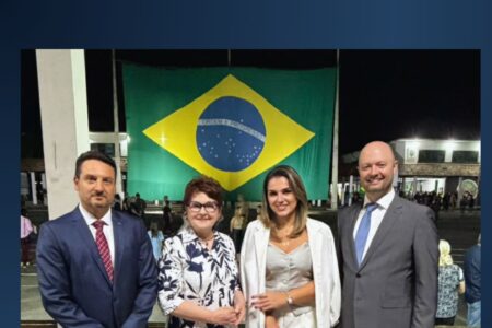 OAB Blumenau prestigia solenidade no 23º BI e celebra homenagem “Amigos do Batalhão” à vice-presidente Maria Teresinha Erbs