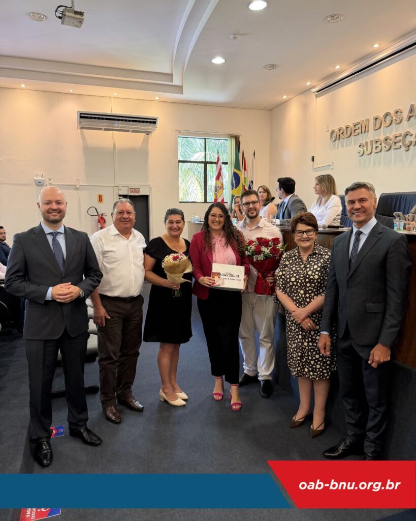 Solenidade de Compromisso e Entrega de Credenciais marca ingresso de novos advogados na OAB Blumenau