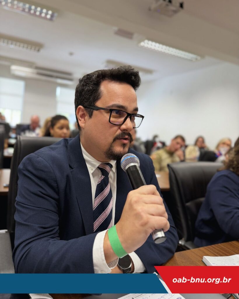 OAB Blumenau debate pautas institucionais da advocacia e recebe visita do presidente do TJSC durante sessão do Conselho Subseccional