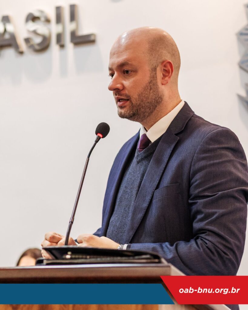 Seminário sobre Recuperação Judicial reúne especialistas e marca lançamento de coletânea jurídica na OAB Blumenau