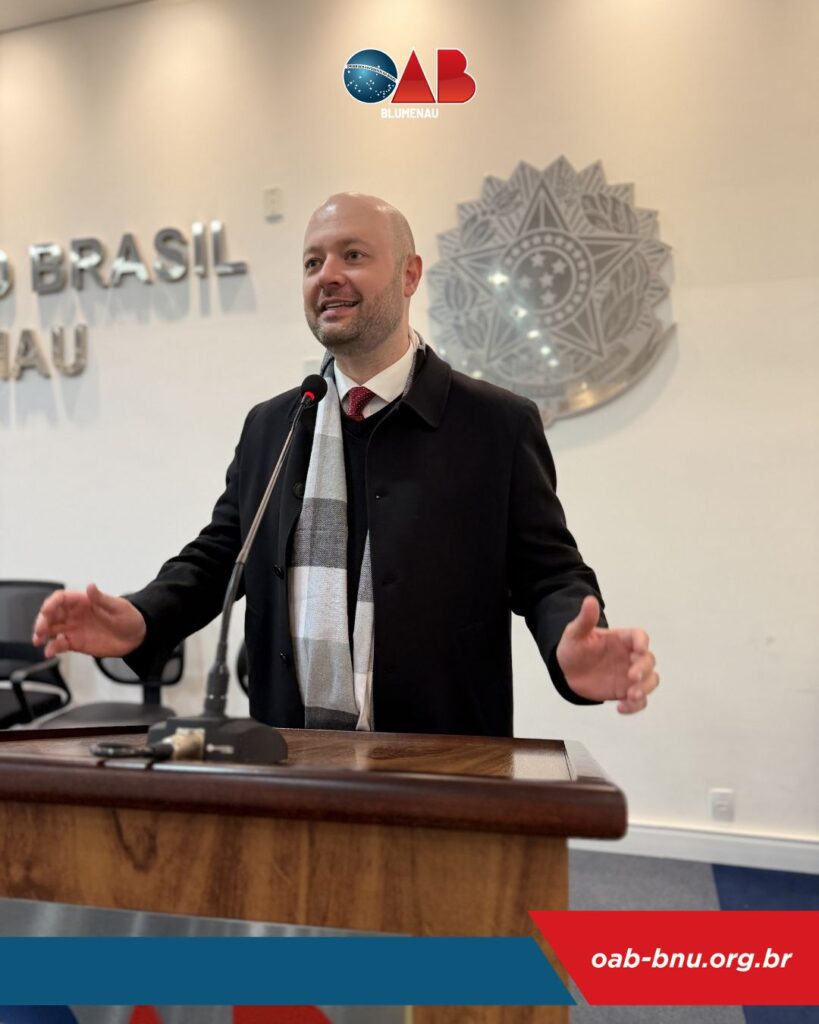 OAB Blumenau entrega credenciais a novos profissionais e reforça compromisso com a valorização da advocacia