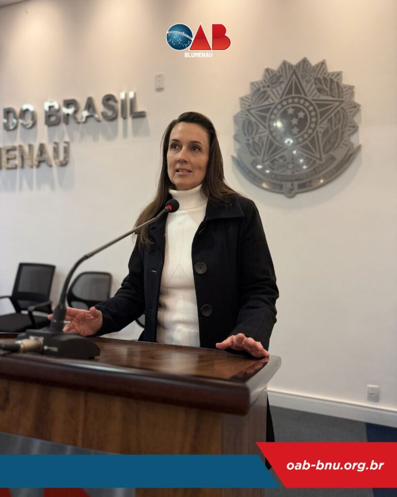 OAB Blumenau entrega credenciais a novos profissionais e reforça compromisso com a valorização da advocacia