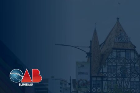 OAB Blumenau promove Walking Tour pelo Centro Histórico em celebração ao Mês da Advocacia