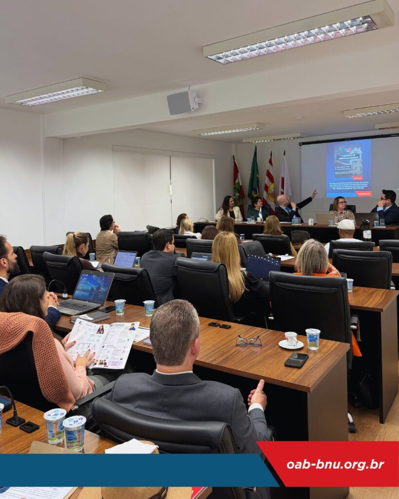 Conselho da OAB Blumenau avança em pautas estratégicas e apresenta programação do Mês da Advocacia