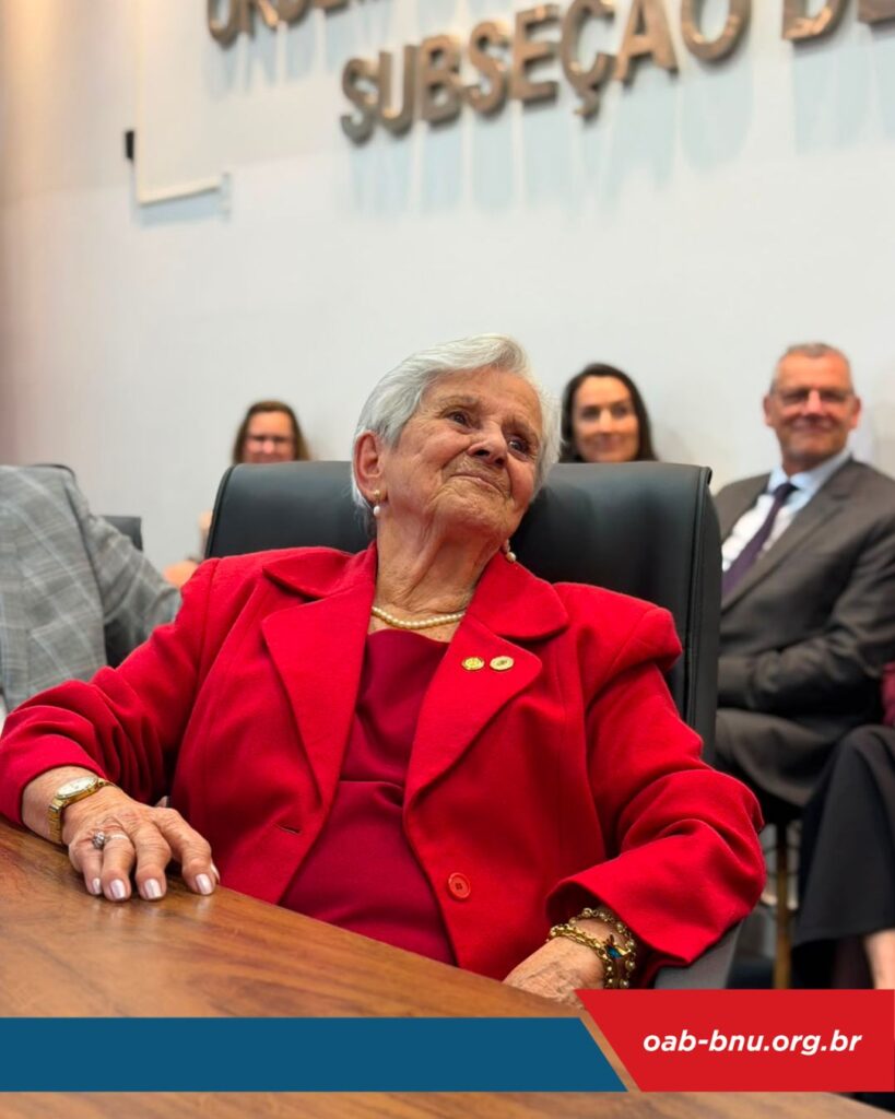 OAB Blumenau homenageia Dra. Maria Cecília de Souza e celebra um legado que inspira gerações da advocacia
