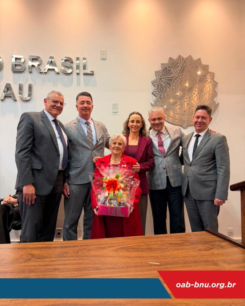 OAB Blumenau homenageia Dra. Maria Cecília de Souza e celebra um legado que inspira gerações da advocacia