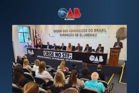 OAB Blumenau reúne entidades e sociedade em ato por apuração rigorosa, responsabilização e respeito às instituições