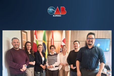 OAB Blumenau aproxima diretoria da jovem advocacia para construir novas ações de apoio