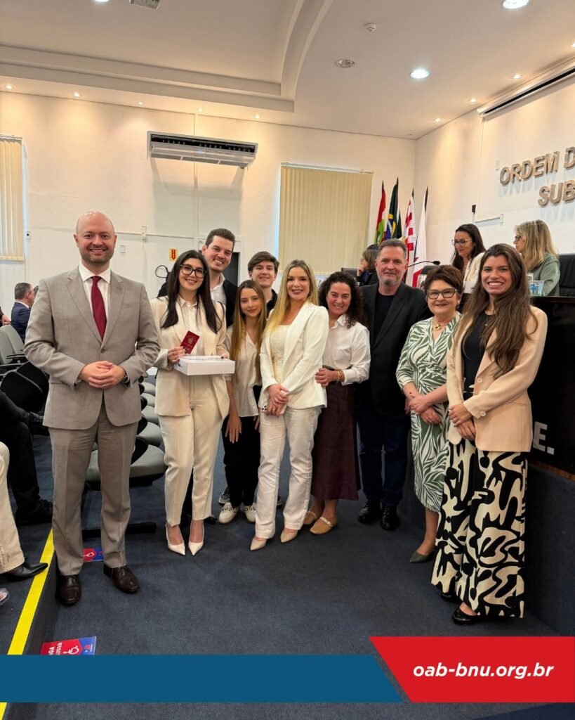 OAB Blumenau entrega credenciais a 19 novos profissionais e marca início de uma nova etapa na advocacia