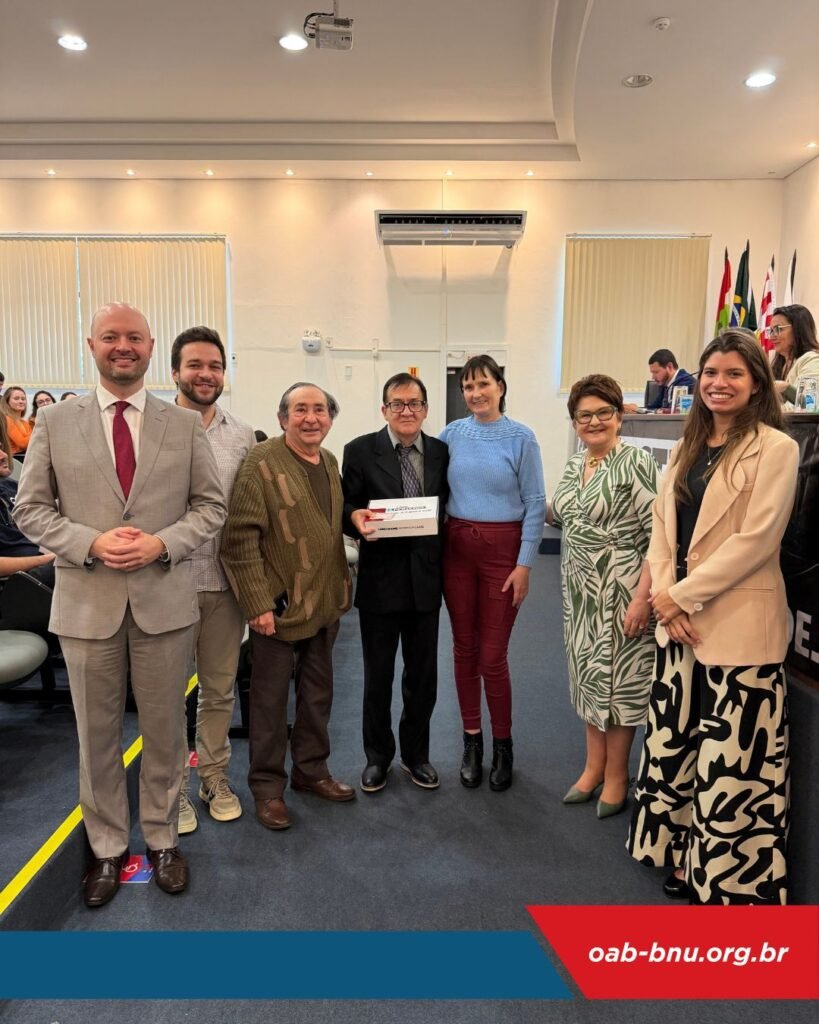 OAB Blumenau entrega credenciais a 19 novos profissionais e marca início de uma nova etapa na advocacia