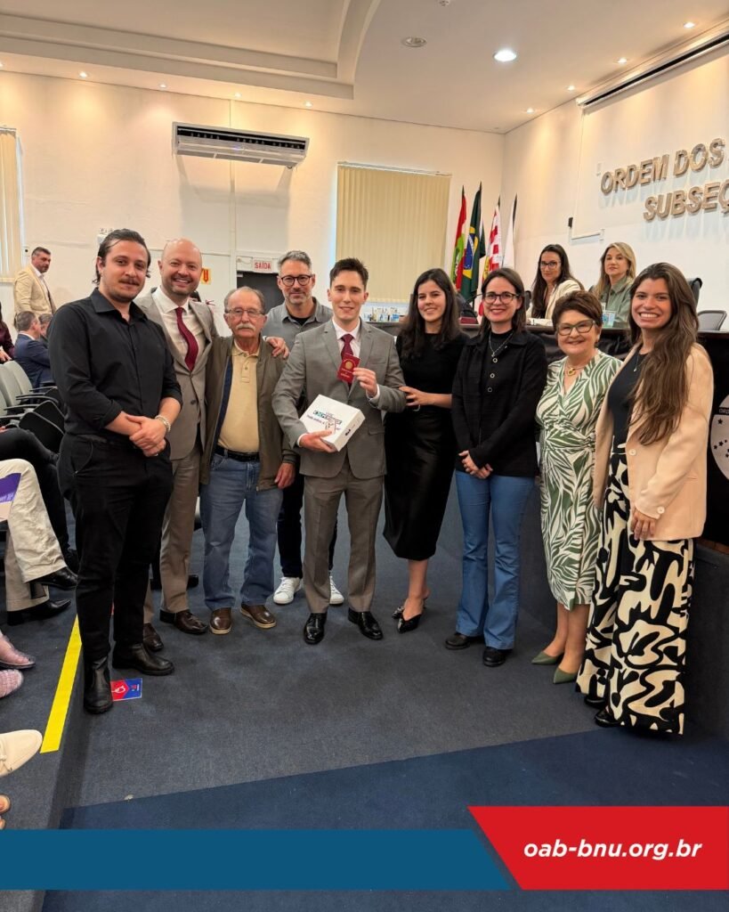 OAB Blumenau entrega credenciais a 19 novos profissionais e marca início de uma nova etapa na advocacia