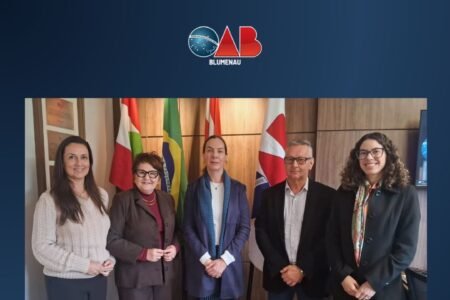 OAB Blumenau e Polícia Civil fortalecem diálogo para ampliar a proteção às mulheres vítimas de violência