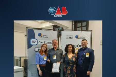 OAB Pomerode acompanha processo eleitoral e reforça compromisso com a democracia